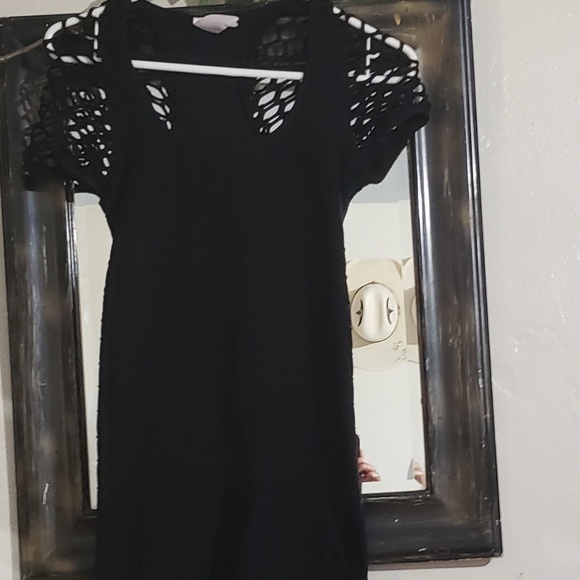 BLACK MINI DRESS SIZE MEDIUM - Picture 3 of 8